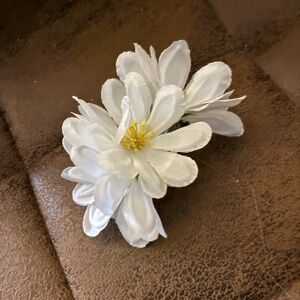 White Floral Hair Clip